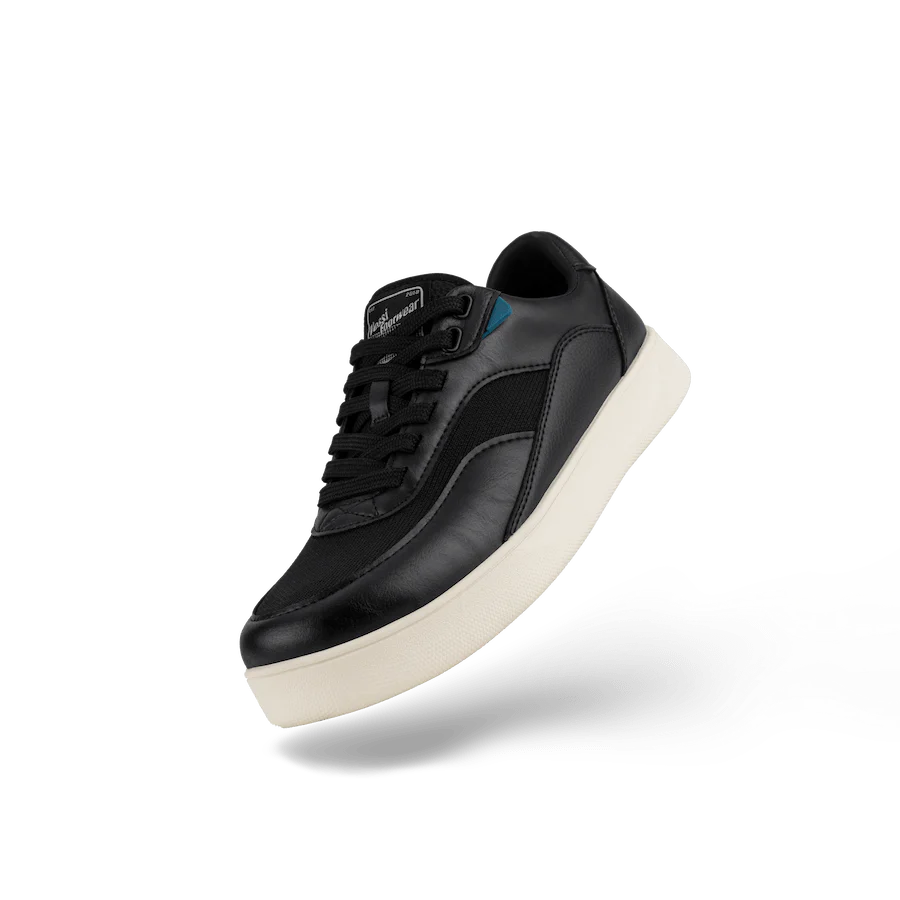 Women's Courtside Classic - Black/Off-White 8 Women's Courtside Classic - Black/Off-White