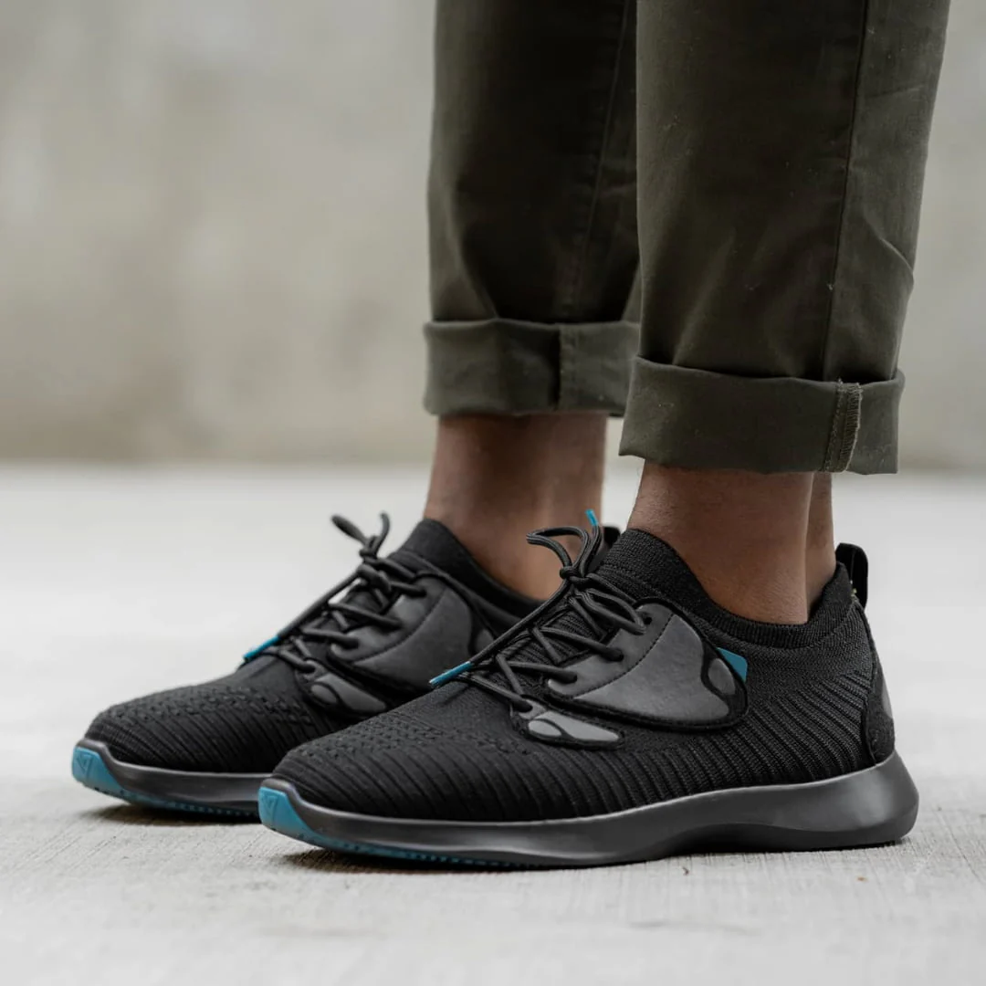 Men's Everyday Move - Onyx Black on Black 7 Men's Everyday Move - Onyx Black on Black