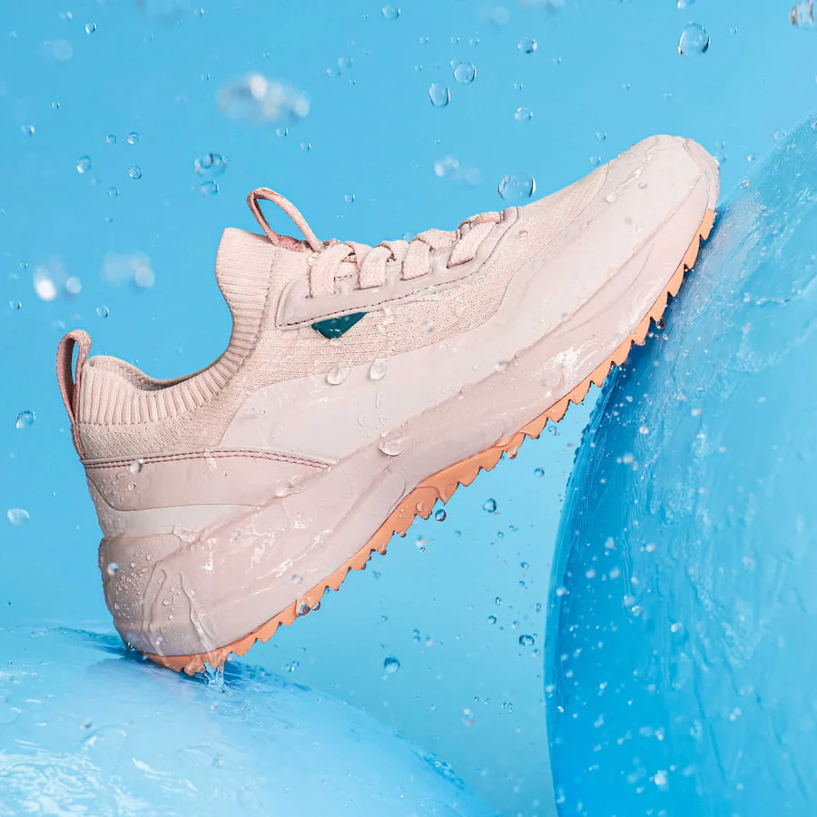 Women's Stormburst Low Top - Light Sundream/Alpenglow 5 Women's Stormburst Low Top - Light Sundream/Alpenglow